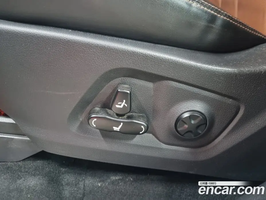 SsangYong Rexton 2019 2.2 автомат (гидро), фото 17 SsangYong Rexton 2019 2.2 автомат (гидро), фото 17
