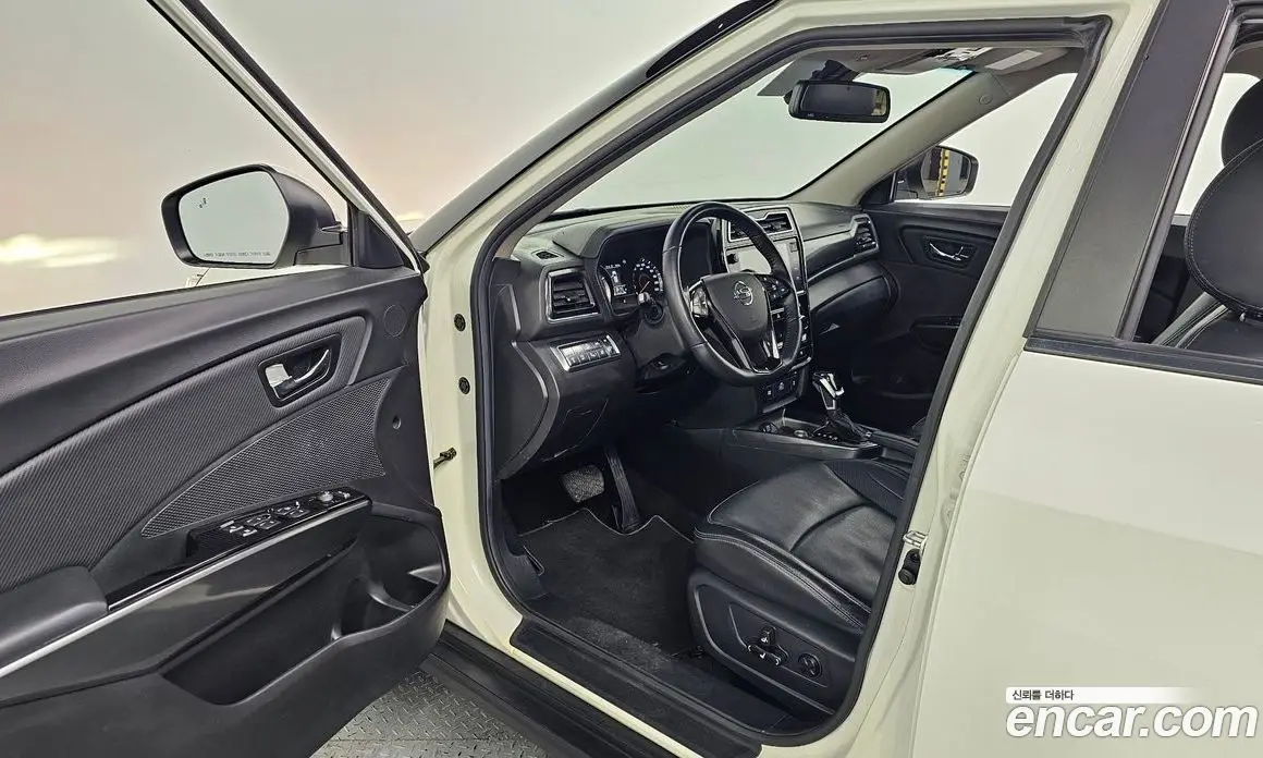 SsangYong TIBOLI 2022 1.5 автомат (гидро), фото 11 SsangYong TIBOLI 2022 1.5 автомат (гидро), фото 11