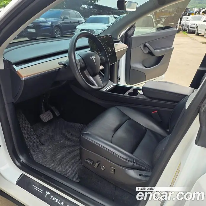 Tesla Model Y 2021 0.2 автомат (гидро), фото 9 Tesla Model Y 2021 0.2 автомат (гидро), фото 9