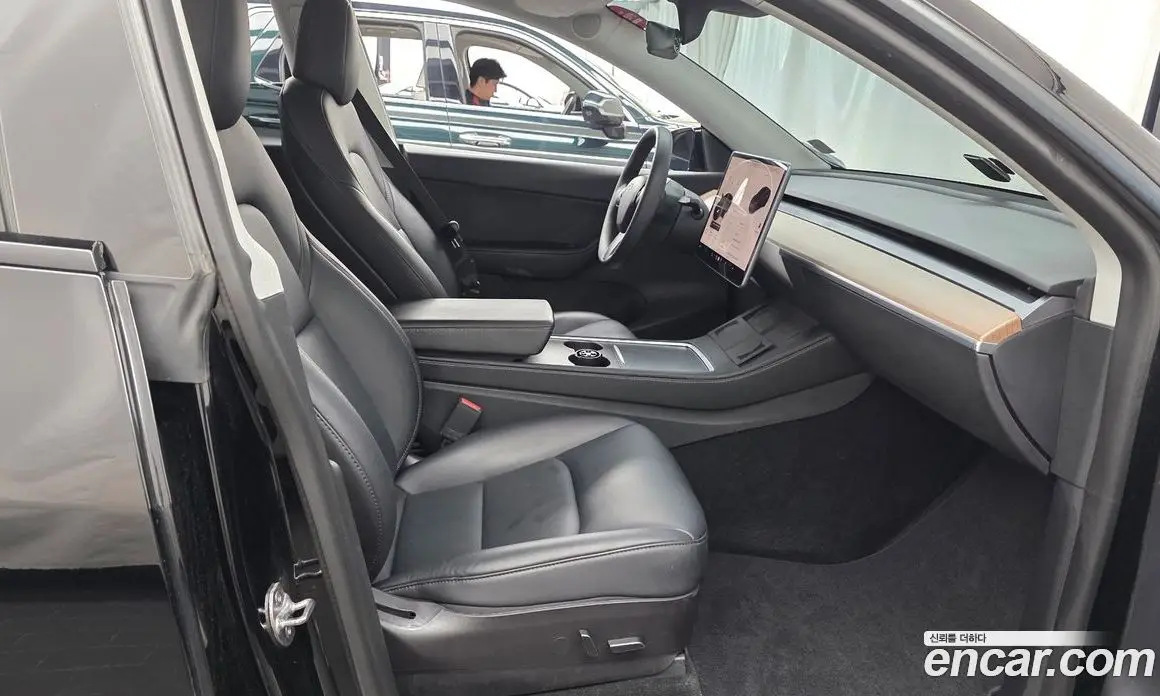 Tesla Model Y 2022 0.2 автомат (гидро), фото 11