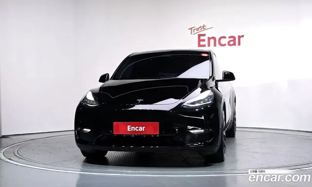 Tesla Model Y 2022 0.2 автомат (гидро), миниатюра 3