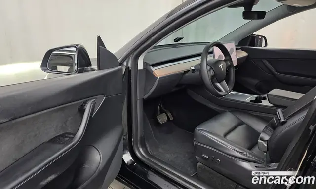 Tesla Model Y 2022 0.2 автомат (гидро), миниатюра 10