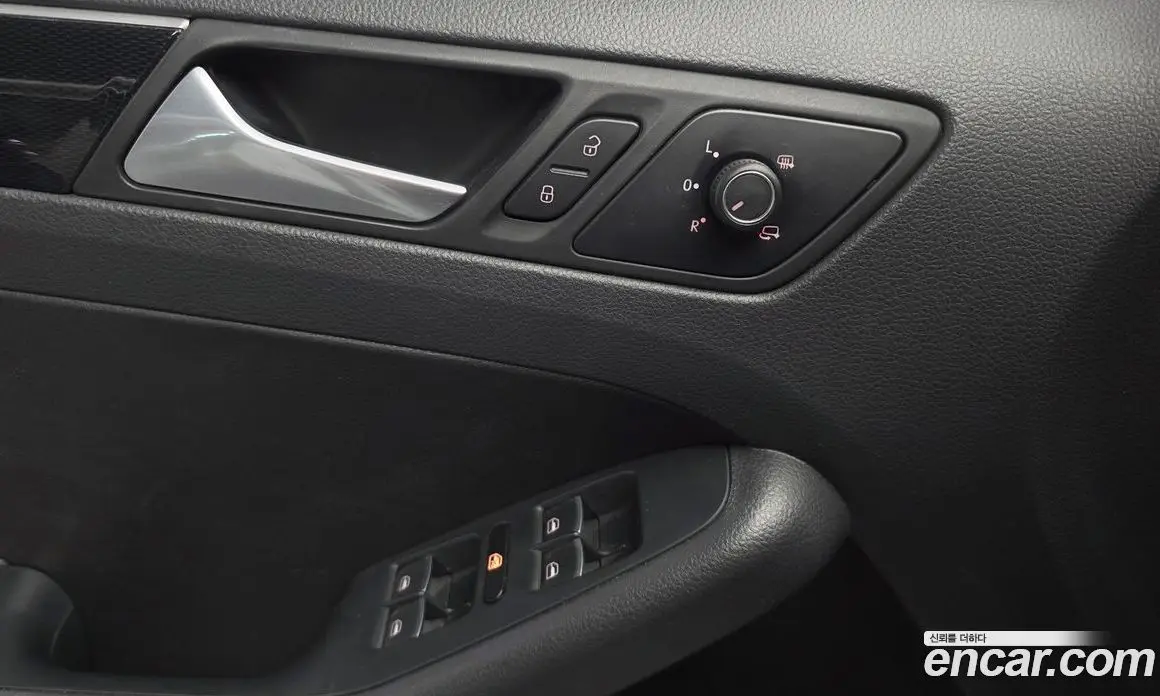 Volkswagen Jetta 2015 2.0 автомат (гидро), фото 17