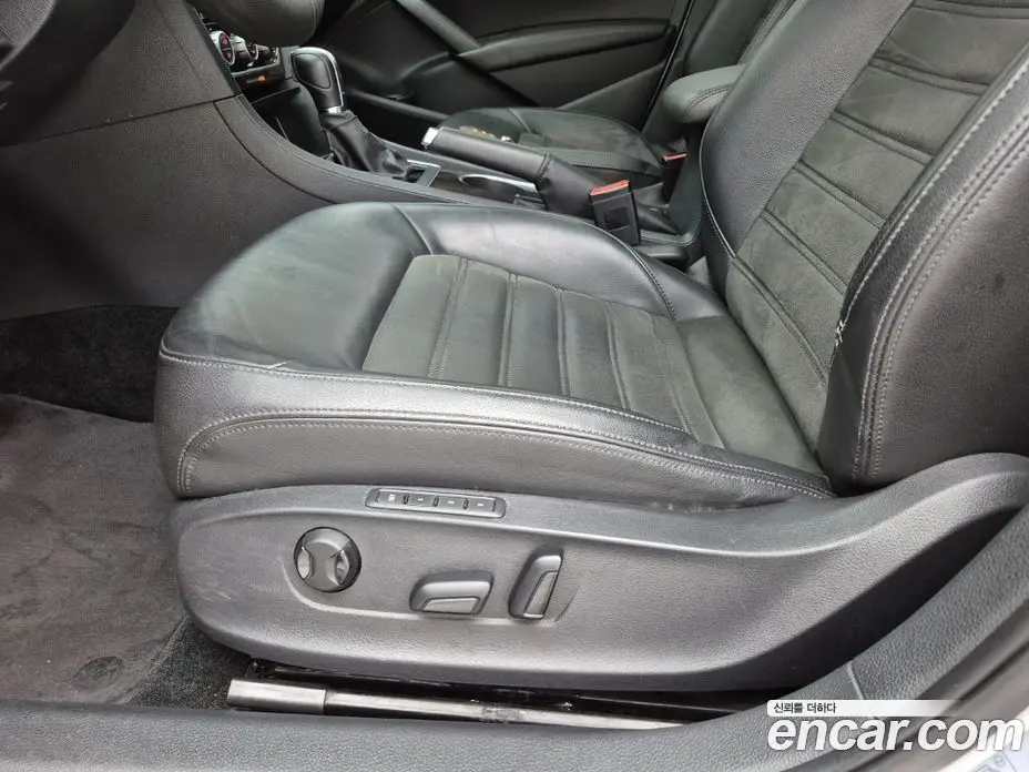 Volkswagen Passat 2015 2.0 автомат (гидро), фото 12 Volkswagen Passat 2015 2.0 автомат (гидро), фото 12