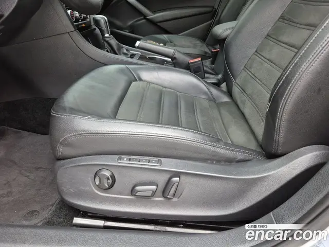 Volkswagen Passat 2015 2.0 автомат (гидро), миниатюра 12