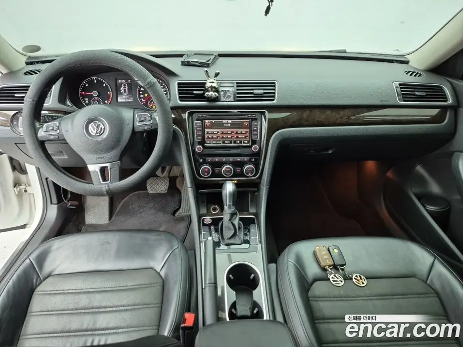 Volkswagen Passat 2015 2.0 автомат (гидро), фото 5 Volkswagen Passat 2015 2.0 автомат (гидро), фото 5