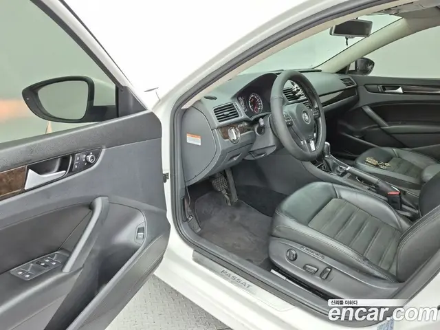 Volkswagen Passat 2015 2.0 автомат (гидро), миниатюра 10 Volkswagen Passat 2015 2.0 автомат (гидро), миниатюра 10