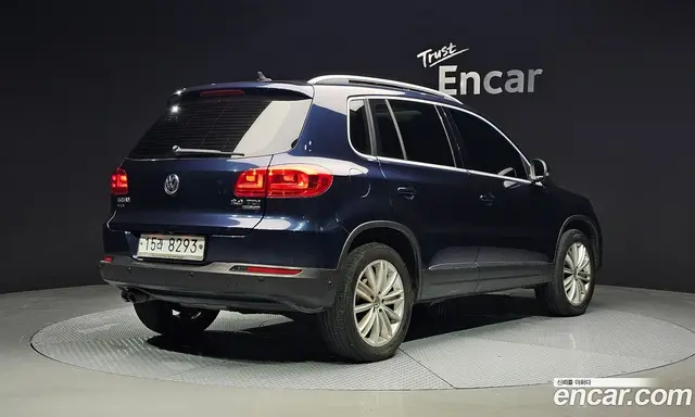 Volkswagen Tiguan 2013 2.0 автомат (гидро), миниатюра 2