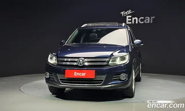 Volkswagen Tiguan 2013 2.0 автомат (гидро), миниатюра 3