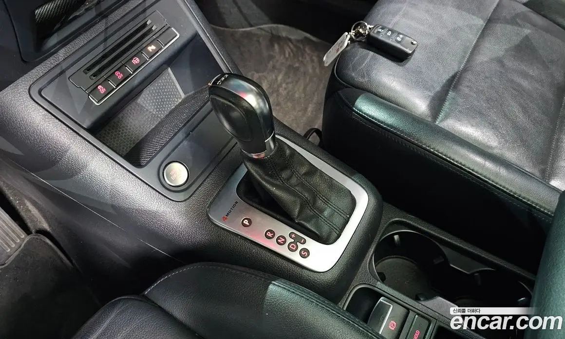 Volkswagen Tiguan 2013 2.0 автомат (гидро), фото 9