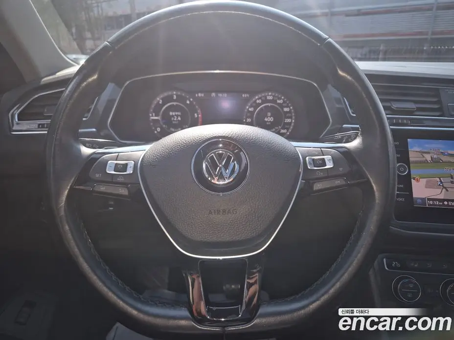 Volkswagen Tiguan 2018 2.0 автомат (гидро), фото 17 Volkswagen Tiguan 2018 2.0 автомат (гидро), фото 17