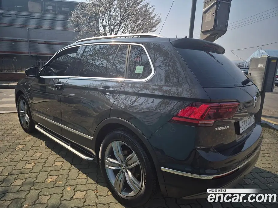 Volkswagen Tiguan 2018 2.0 автомат (гидро), фото 6 Volkswagen Tiguan 2018 2.0 автомат (гидро), фото 6