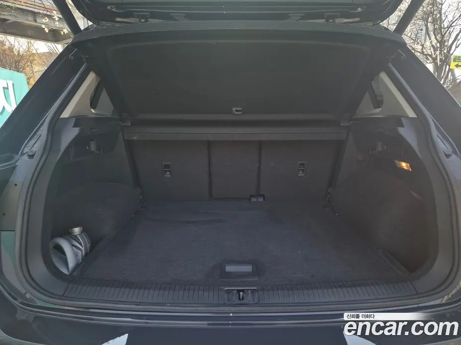 Volkswagen Tiguan 2018 2.0 автомат (гидро), фото 8 Volkswagen Tiguan 2018 2.0 автомат (гидро), фото 8