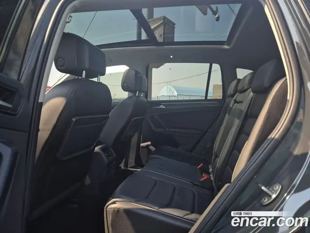 Volkswagen Tiguan 2018 2.0 автомат (гидро), миниатюра 10 Volkswagen Tiguan 2018 2.0 автомат (гидро), миниатюра 10