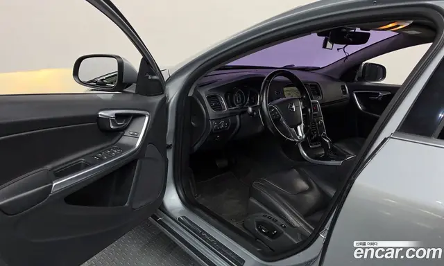 Volvo S60 2014 1.6 автомат (гидро), миниатюра 10