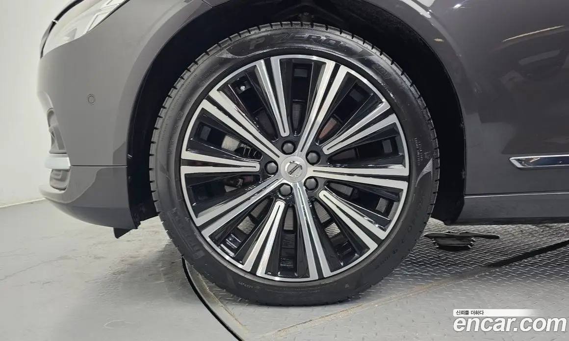 Volvo S90 2023 2.0 автомат (гидро), фото 5 Volvo S90 2023 2.0 автомат (гидро), фото 5
