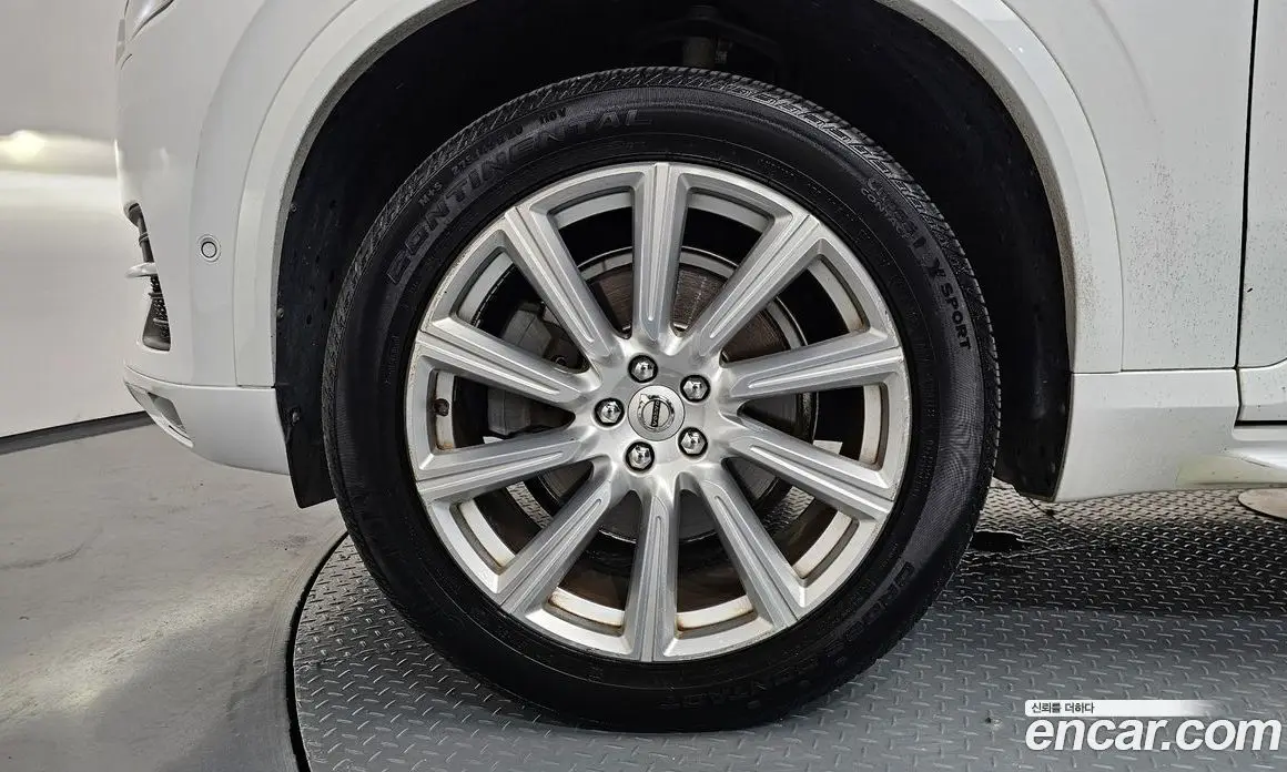 Volvo XC90 2016 2.0 автомат (гидро), фото 5 Volvo XC90 2016 2.0 автомат (гидро), фото 5