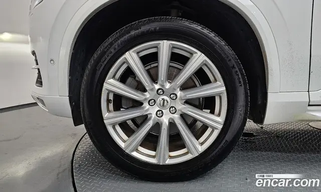 Volvo XC90 2016 2.0 автомат (гидро), миниатюра 5 Volvo XC90 2016 2.0 автомат (гидро), миниатюра 5
