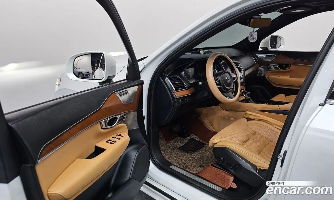 Volvo XC90 2016 2.0 автомат (гидро), фото 10 Volvo XC90 2016 2.0 автомат (гидро), фото 10