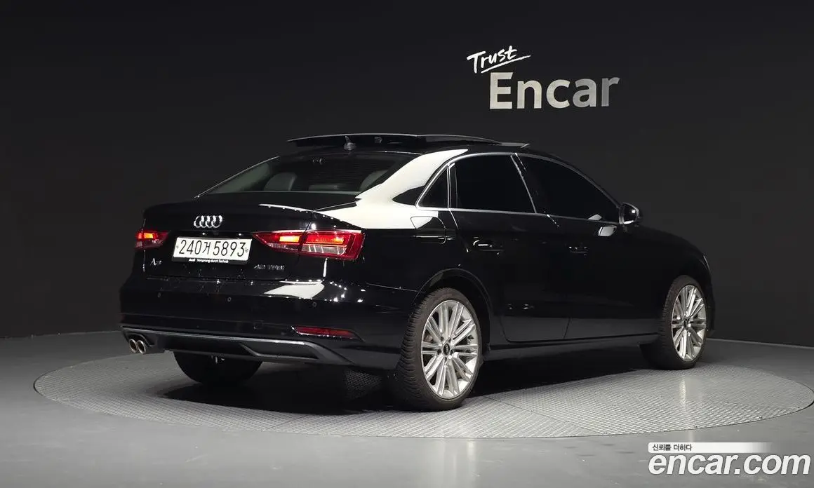 Audi A3 2018 2.0 автомат (гидро), фото 2 Audi A3 2018 2.0 автомат (гидро), фото 2