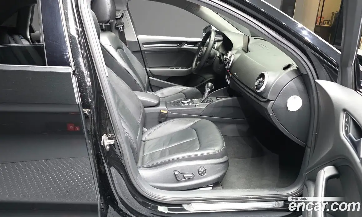 Audi A3 2018 2.0 автомат (гидро), фото 11 Audi A3 2018 2.0 автомат (гидро), фото 11