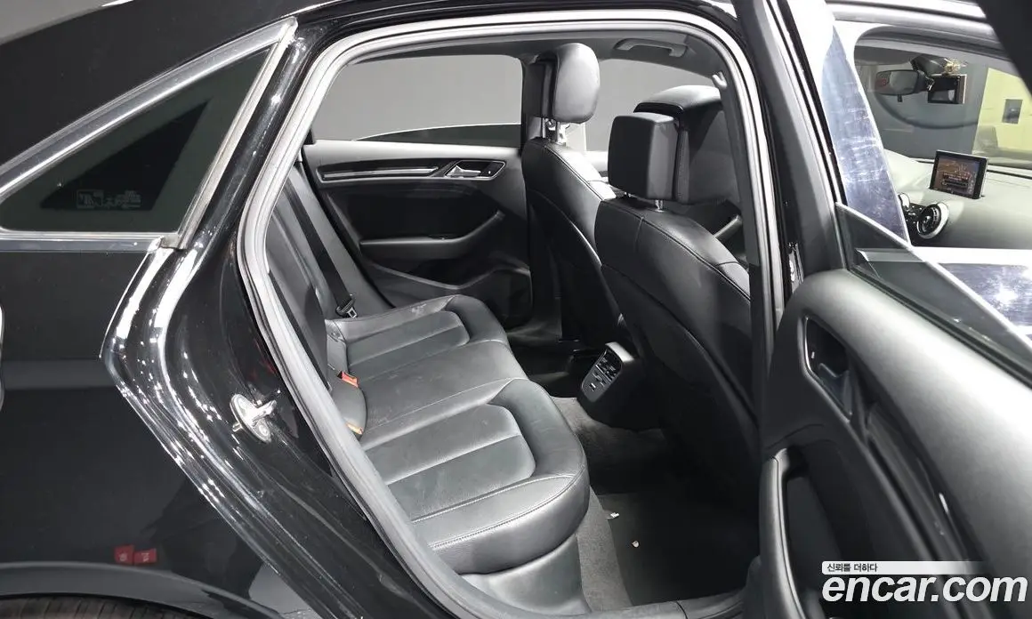 Audi A3 2018 2.0 автомат (гидро), фото 12 Audi A3 2018 2.0 автомат (гидро), фото 12