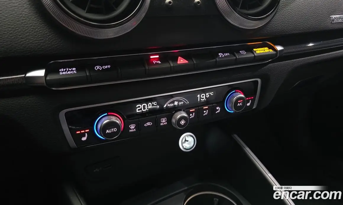 Audi A3 2018 2.0 автомат (гидро), фото 16 Audi A3 2018 2.0 автомат (гидро), фото 16