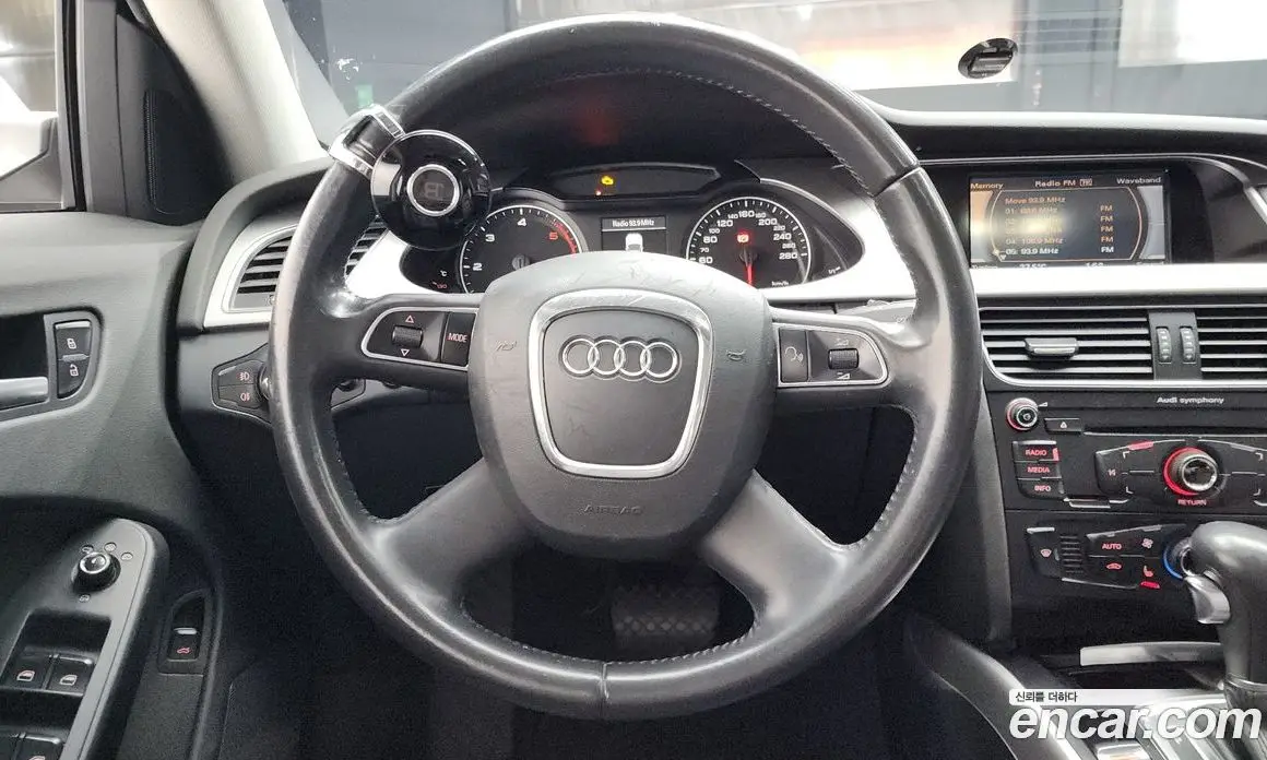Audi A4 2012 2.0 автомат (гидро), фото 13