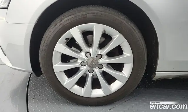Audi A4 2012 2.0 автомат (гидро), миниатюра 5