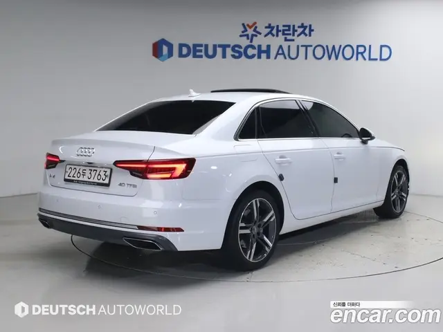 Audi A4 2019 2.0 автомат (гидро), миниатюра 4