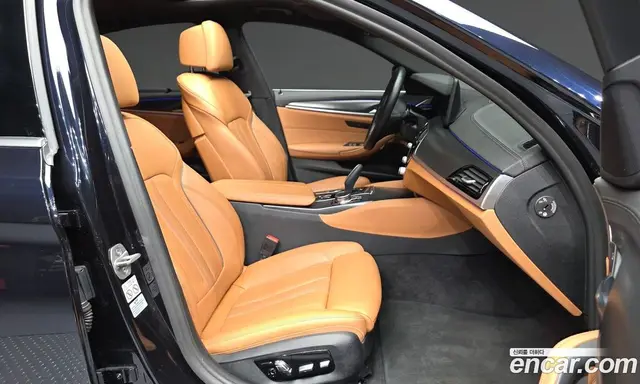 BMW 5 серия 2022 2.0 автомат (гидро), миниатюра 11 BMW 5 серия 2022 2.0 автомат (гидро), миниатюра 11