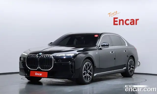 BMW 7 серия, 2024, 59 109 км