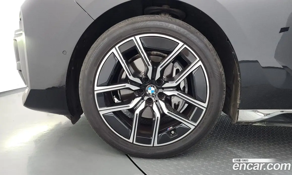 BMW 7 серия 2024 3.0 автомат (гидро), фото 5 BMW 7 серия 2024 3.0 автомат (гидро), фото 5