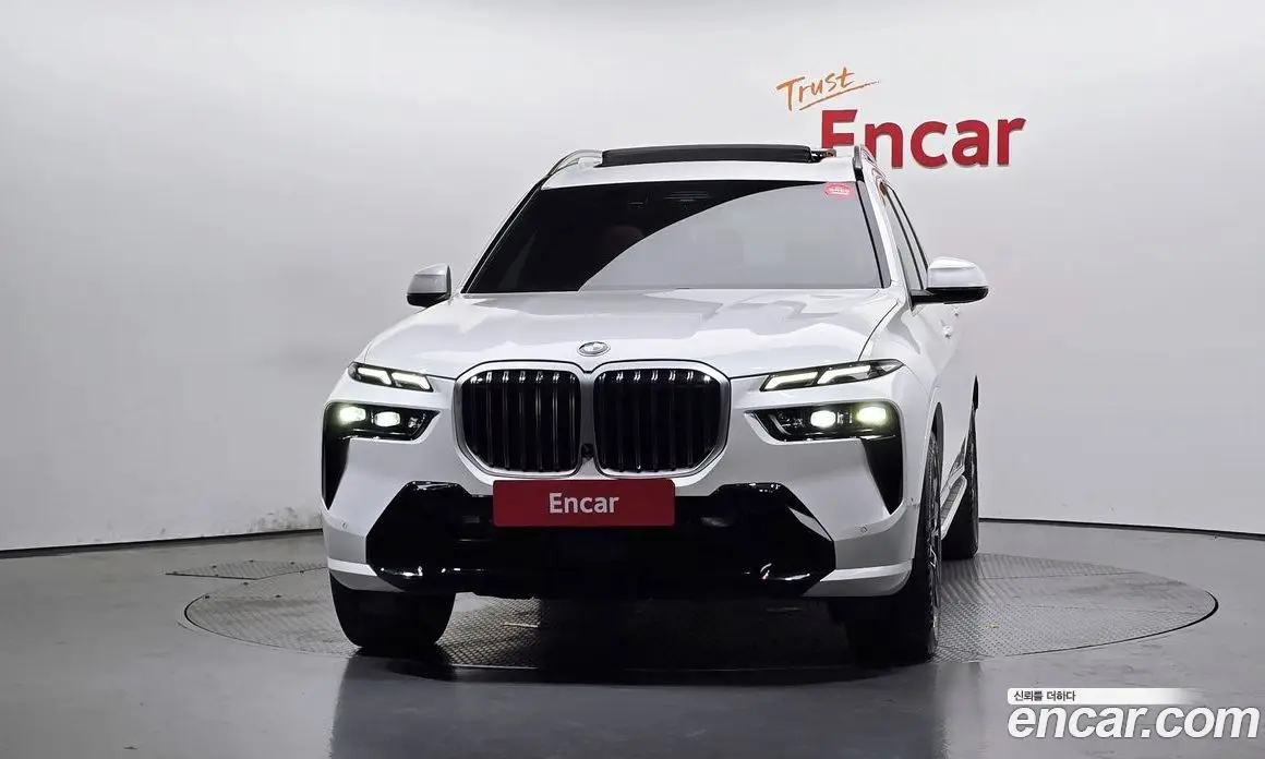 BMW X7 2024 3.0 автомат (гидро), фото 3
