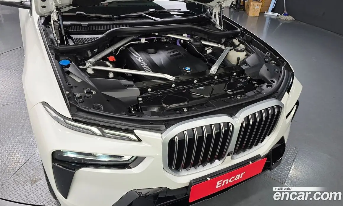 BMW X7 2024 3.0 автомат (гидро), фото 6