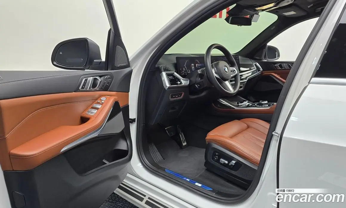 BMW X7 2024 3.0 автомат (гидро), фото 10