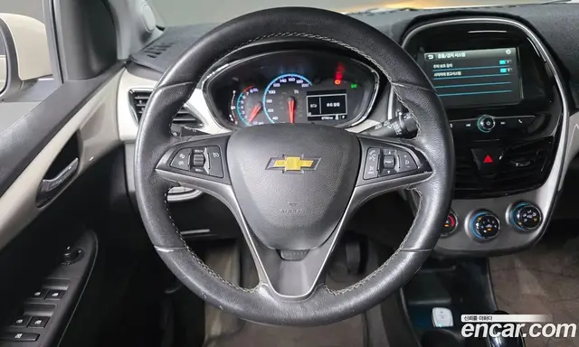 Chevrolet Spark 2016 1.0 автомат (гидро), миниатюра 12