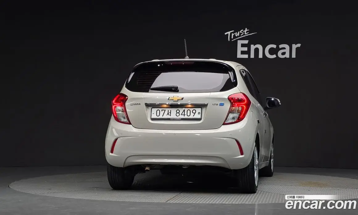 Chevrolet Spark 2016 1.0 автомат (гидро), фото 4 Chevrolet Spark 2016 1.0 автомат (гидро), фото 4