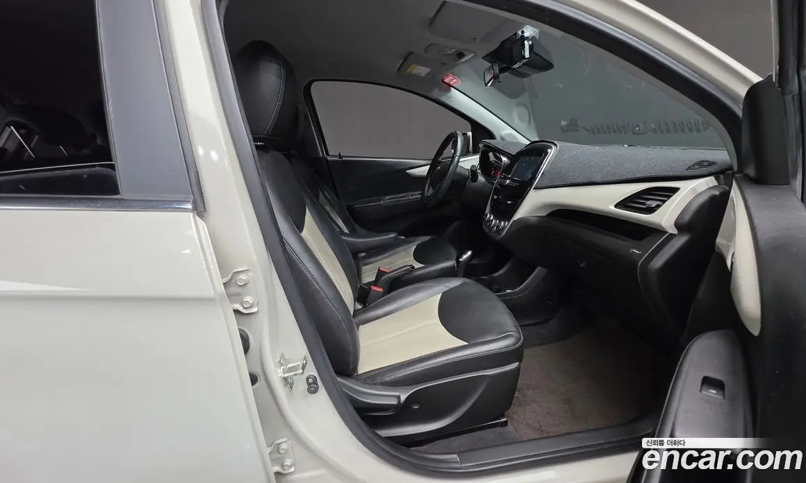 Chevrolet Spark 2016 1.0 автомат (гидро), фото 10 Chevrolet Spark 2016 1.0 автомат (гидро), фото 10