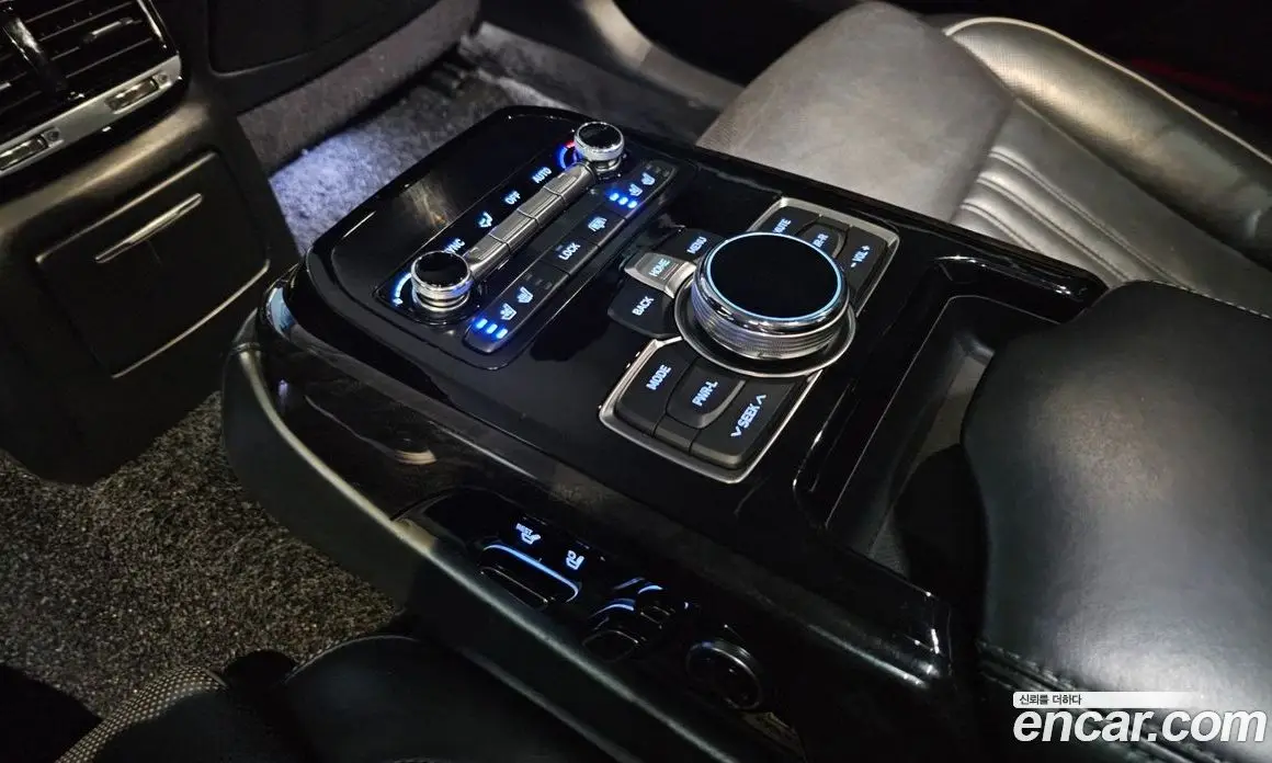 Genesis EQ900 2016 3.8 автомат (гидро), фото 18 Genesis EQ900 2016 3.8 автомат (гидро), фото 18