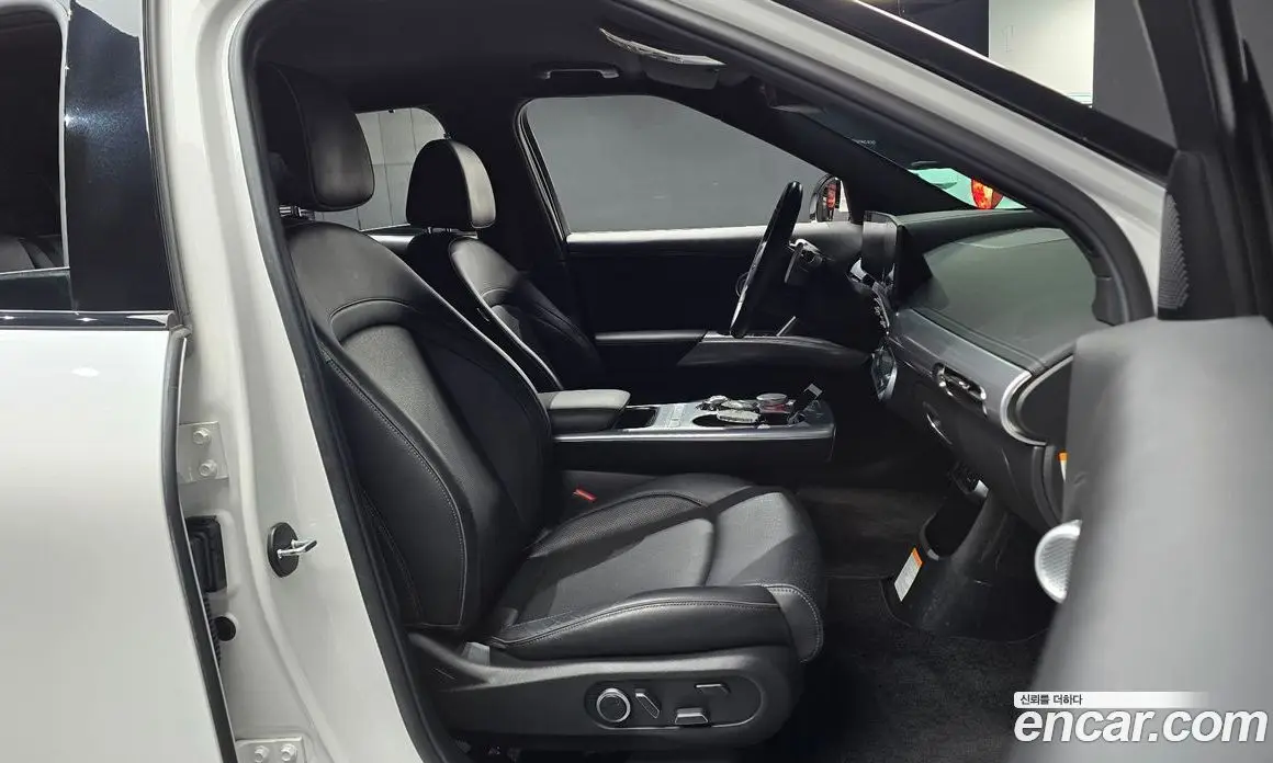 Genesis GV60 2022 0.1 автомат (гидро), фото 11 Genesis GV60 2022 0.1 автомат (гидро), фото 11