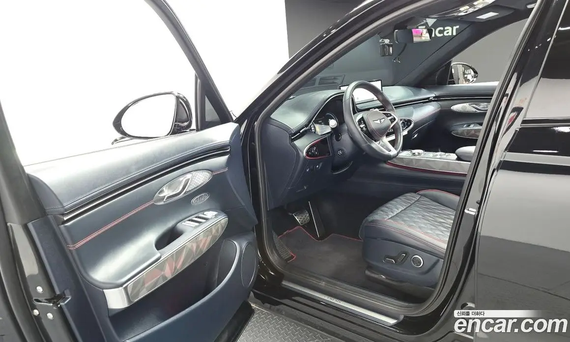 Genesis GV70 2022 2.5 автомат (гидро), фото 10 Genesis GV70 2022 2.5 автомат (гидро), фото 10