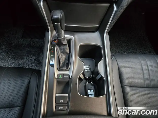 Honda Accord 2019 1.5 автомат (гидро), миниатюра 12