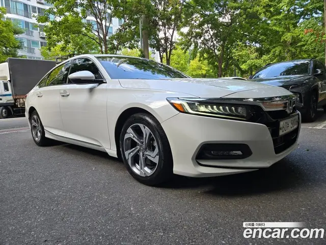Honda Accord 2019 1.5 автомат (гидро), миниатюра 3 Honda Accord 2019 1.5 автомат (гидро), миниатюра 3