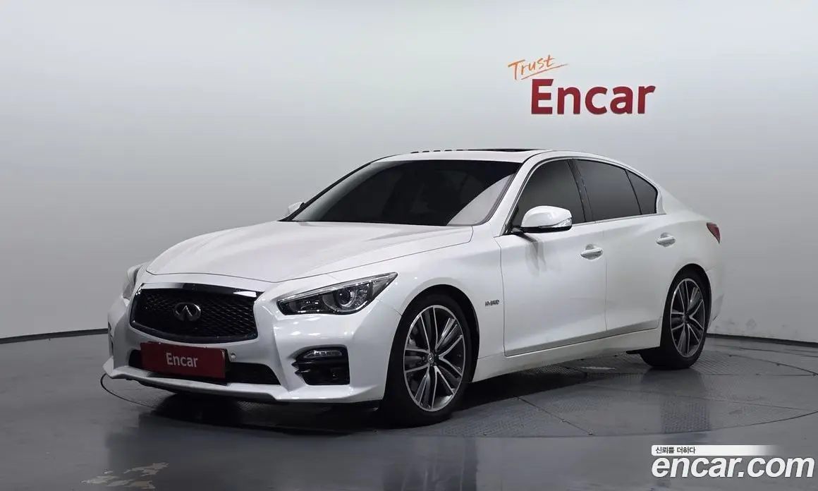 Infiniti Q50 2015 3.5 автомат (гидро), фото 1 Infiniti Q50 2015 3.5 автомат (гидро), фото 1
