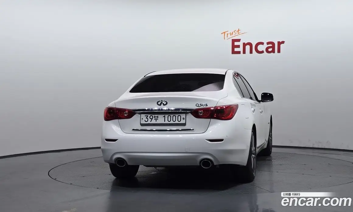 Infiniti Q50 2015 3.5 автомат (гидро), фото 4 Infiniti Q50 2015 3.5 автомат (гидро), фото 4