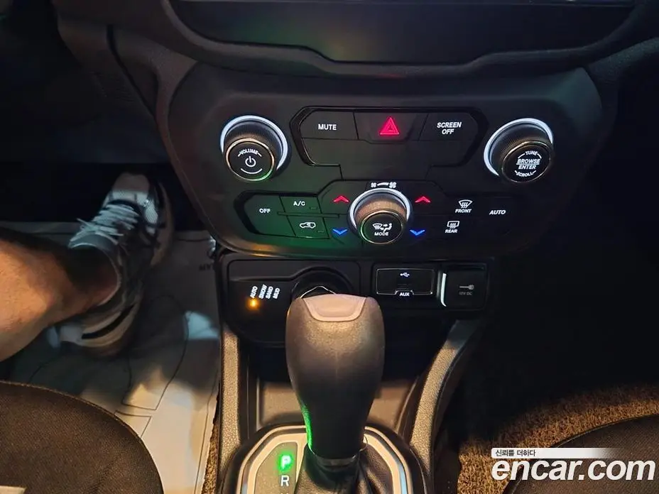 Jeep Renegade 2018 2.4 автомат (гидро), фото 15