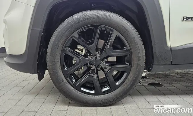 Jeep Renegade 2022 1.3 автомат (гидро), миниатюра 5 Jeep Renegade 2022 1.3 автомат (гидро), миниатюра 5