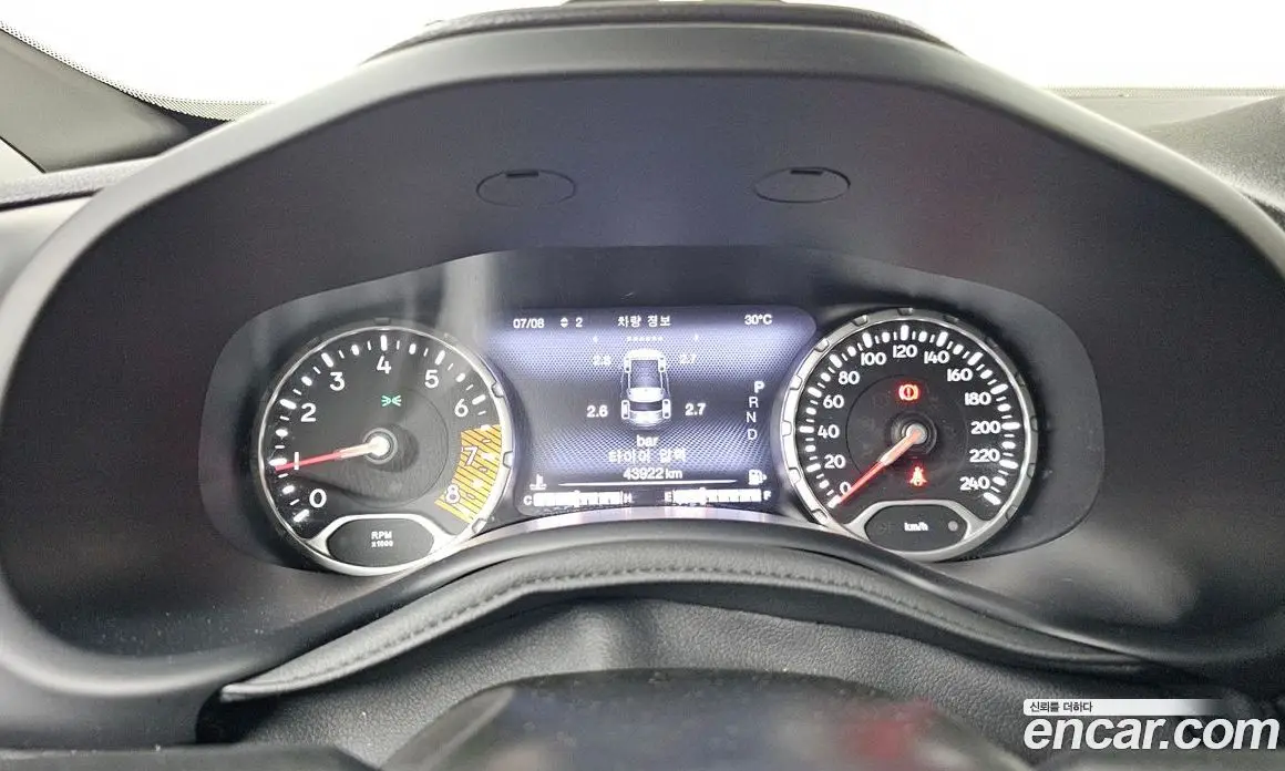 Jeep Renegade 2022 1.3 автомат (гидро), фото 8 Jeep Renegade 2022 1.3 автомат (гидро), фото 8