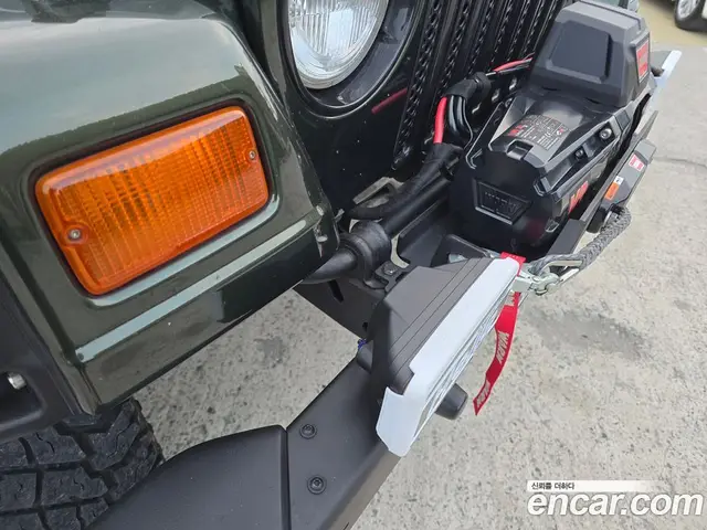 Jeep Wrangler 1997 2.5 механика, миниатюра 5